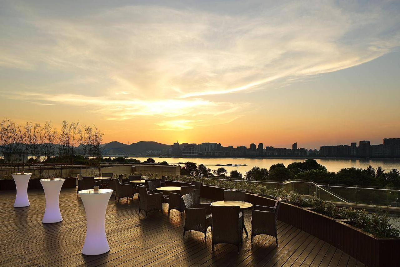 Sheraton Grand Hangzhou Binjiang Hotel Экстерьер фото